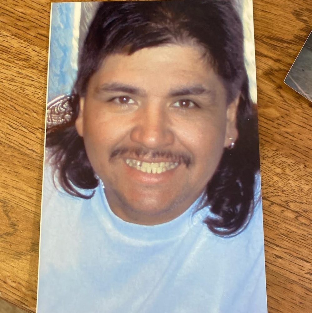 I'm offering athletic shoes, will add more later, thanks , Ronnie